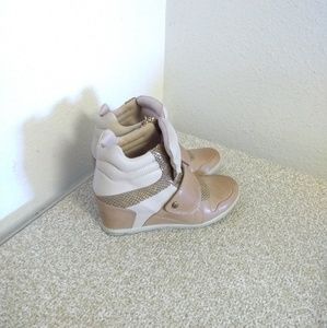 koolaburra wedge sneakers